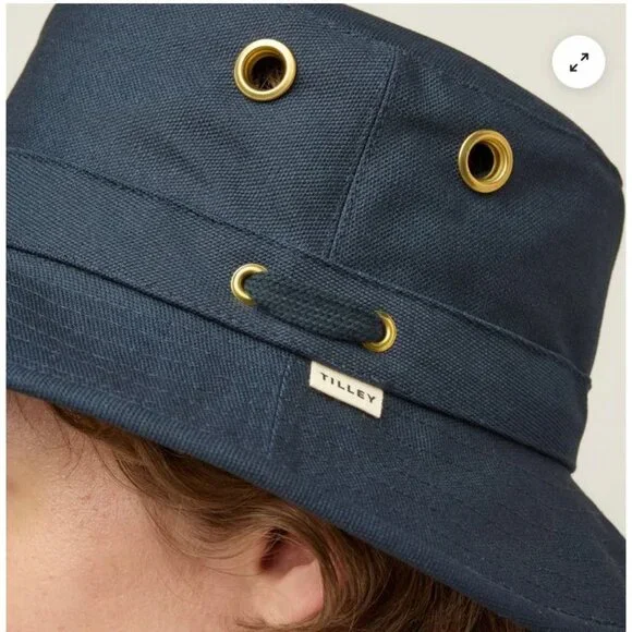 New Tilley T1 Iconic Bucket Hat Medium 7 1/4 New Navy Unisex MSRP$109 - Picture 7 of 16